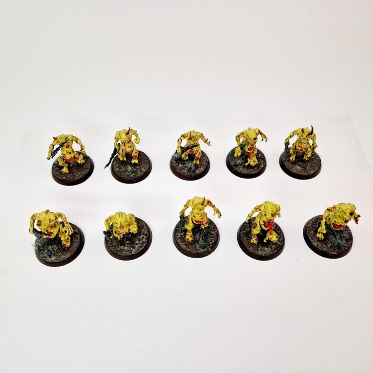 A photo of Chaos Daemons Plaguebearers Warhammer miniatures