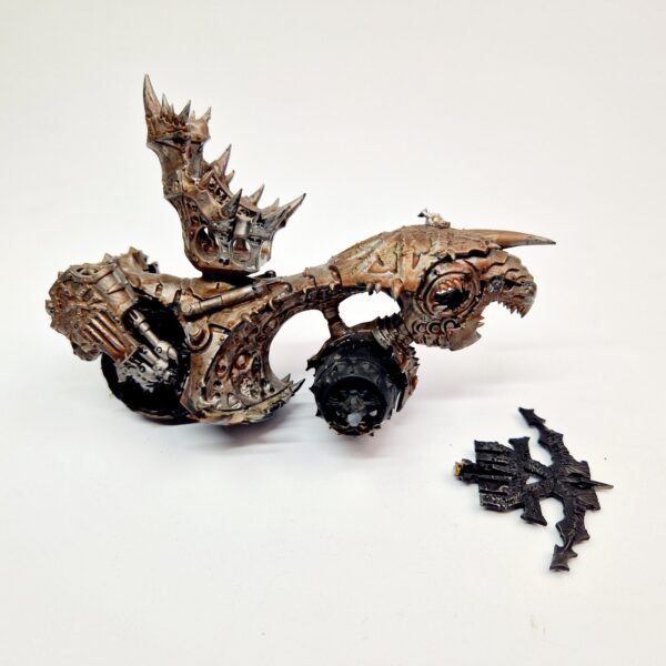 A photo of a Chaos Daemons Rendmaster Herald of Khorne on Blood Throne Warhammer miniature