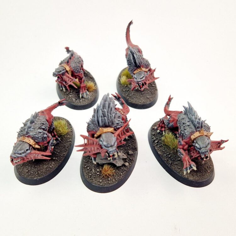 A photo of Chaos Daemons Flesh Hounds Warhammer miniatures