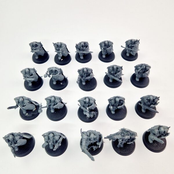 A photo of Chaos Slaves to Darkness Warriors Warhammer miniatures