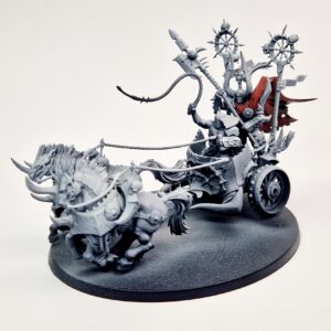 A photo of a Chaos Slaves to Darkness Chariot Warhammer miniature