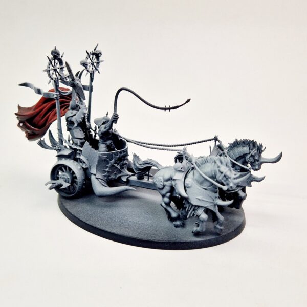 A photo of a Chaos Slaves to Darkness Chariot Warhammer miniature