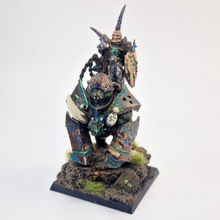 A photo of a Chaos Warriors Lord on Gorebeast Warhammer miniature