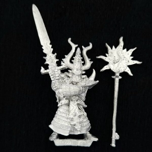 A photo of a Chaos Warriors Aekold Helbrass Champion of Tzeentch Warhammer miniature