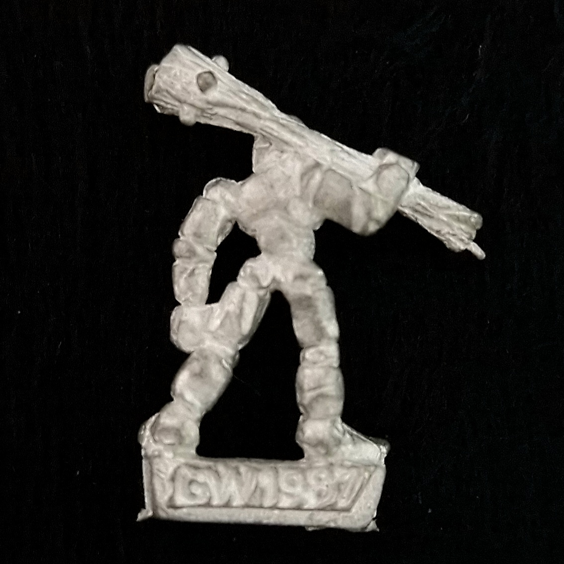 A photo of a Chaos Warriors Familiar Mannequin Warhammer miniature