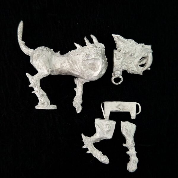 A photo of a Daemons of Chaos Flesh Hound Warhammer miniature