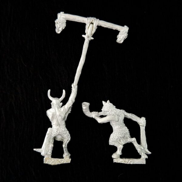 A photo of Beasts of Chaos Ungor Skirmishers Command Warhammer miniatures