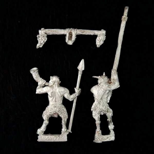 A photo of Beasts of Chaos Ungor Skirmishers Command Warhammer miniatures