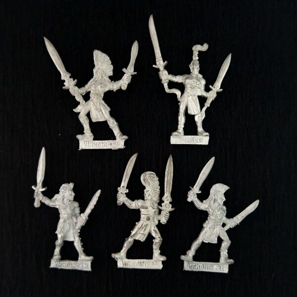 A photo of Wood Elves Wardancers Warhammer miniatures