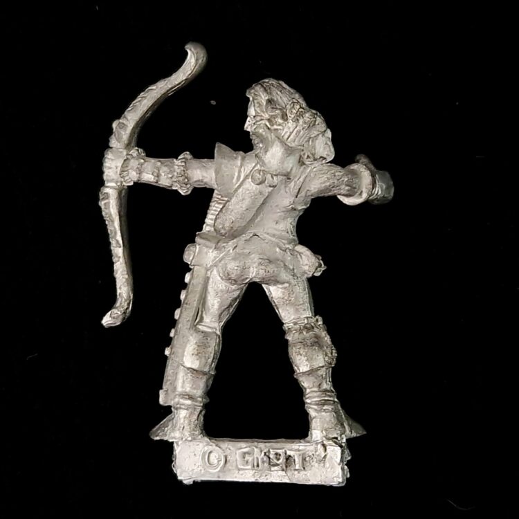 A photo of a Wood Elves Scout Warhammer miniature