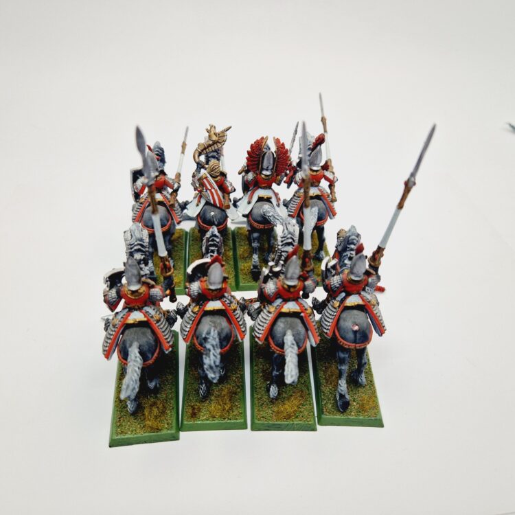 A photo of High Elves Silver Helms Warhammer miniatures