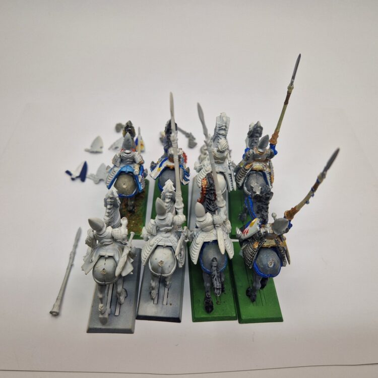 A photo of High Elves Silver Helms Warhammer miniatures