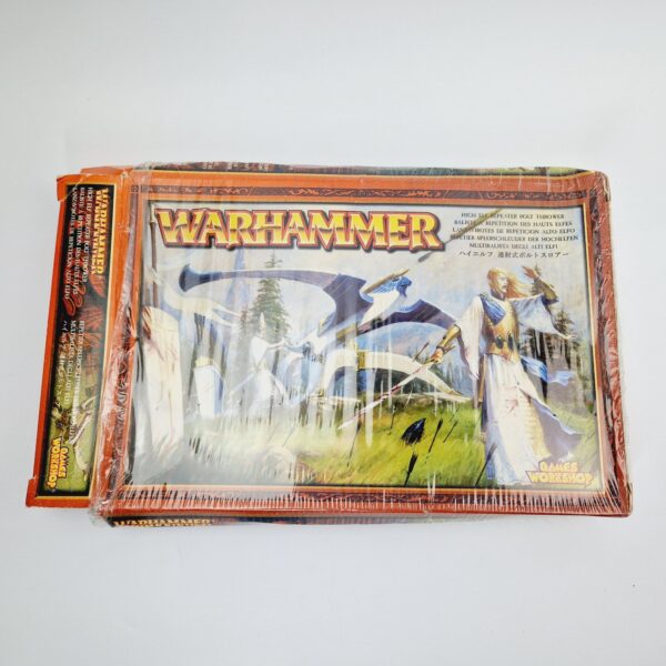 A photo of a High Elves Repeater Bolt Thrower Warhammer miniature