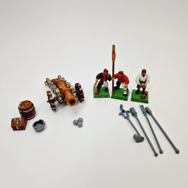 A photo of a The Empire Artillery Warhammer miniature