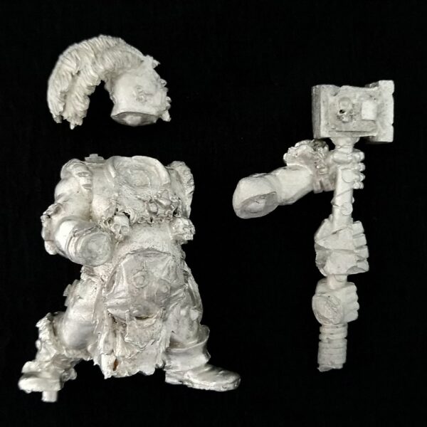 A photo of a Ogre Kingdoms Maneater Imperial Warhammer miniature