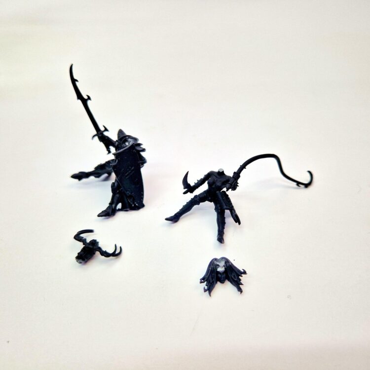 A photo of a Dark Elves Lord/Sorceress on Black Dragon Warhammer miniature