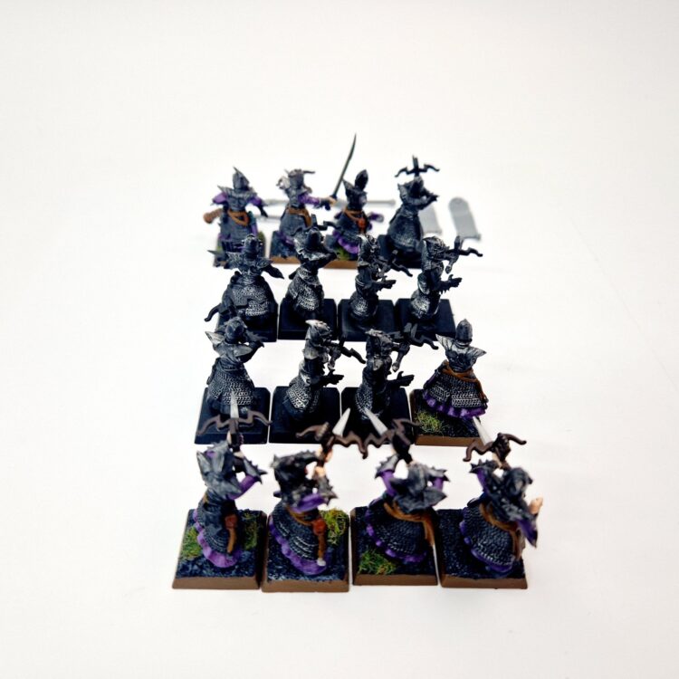 A photo of Dark Elves Warriors Regiment Crossbowmen Warhammer miniatures