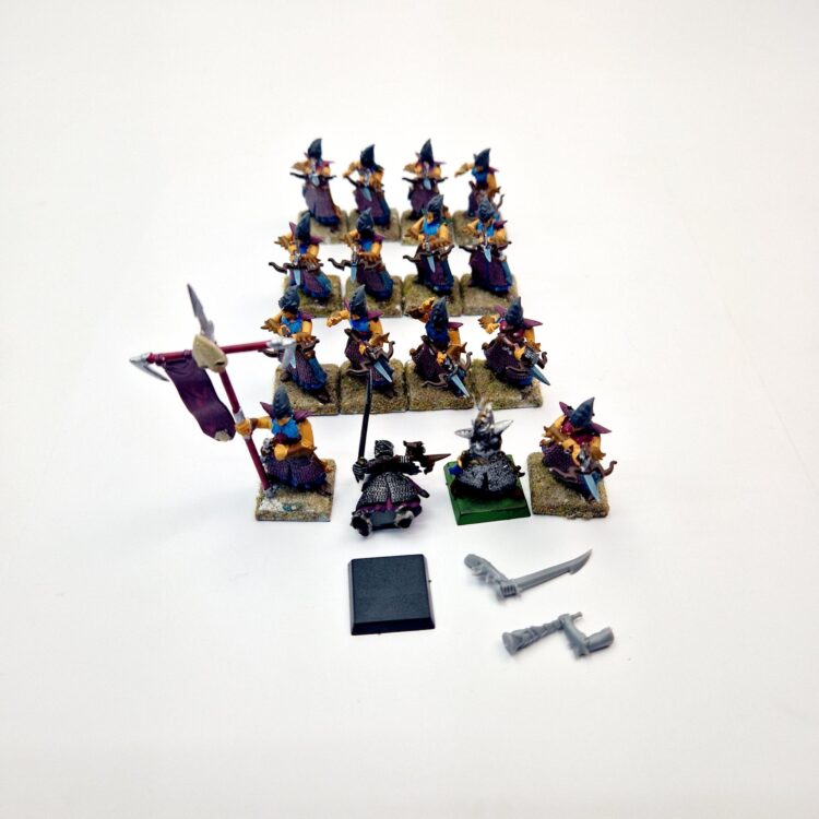 A photo of Dark Elves Warriors Regiment Crossbowmen Warhammer miniatures