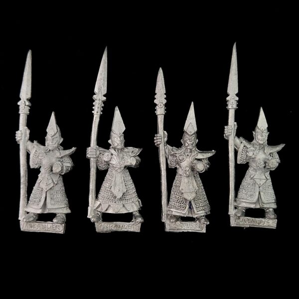 A photo of Dark Elves Spearmen Warhammer miniatures