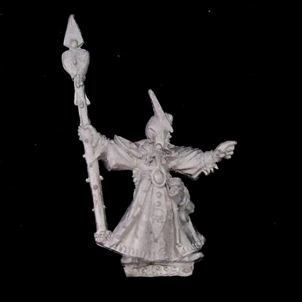 A photo of a Dark Elves Sorcerer Warhammer miniature