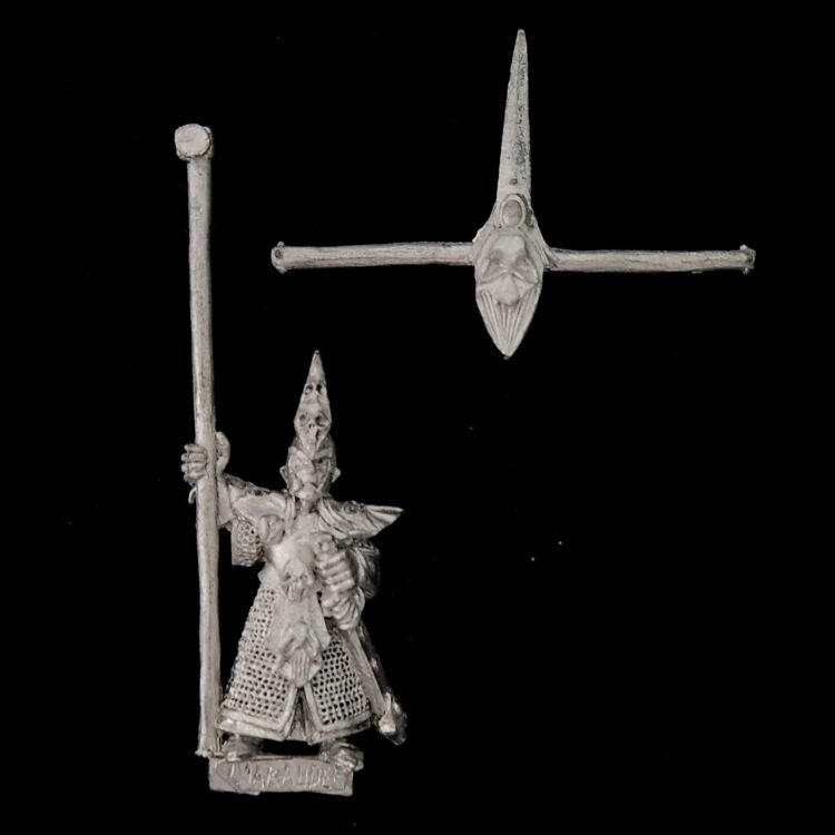 Dark Elves Standard Bearer