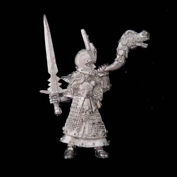 A photo of a Dark Elves Musician Warhammer miniature