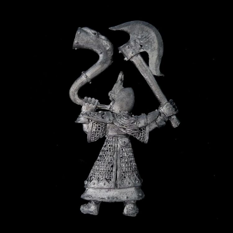 A photo of a Dark Elves Musician Warhammer miniature