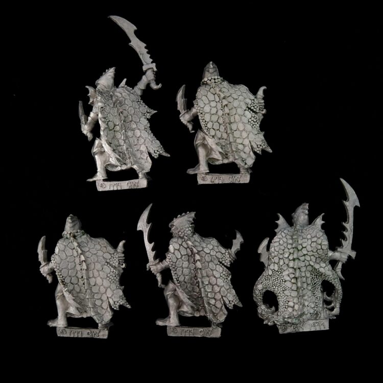 A photo of Dark Elves Corsairs Warhammer miniatures