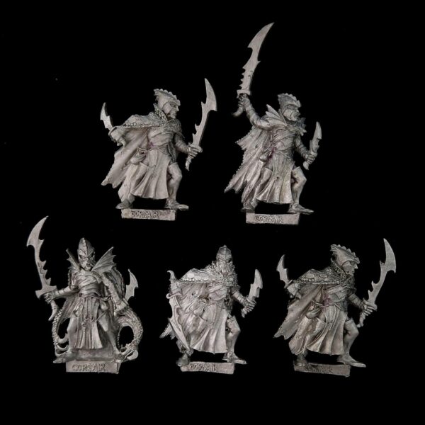 A photo of Dark Elves Corsairs Warhammer miniatures