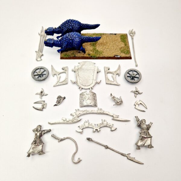 A photo of a Dark Elves Cold One Chariot Warhammer miniature
