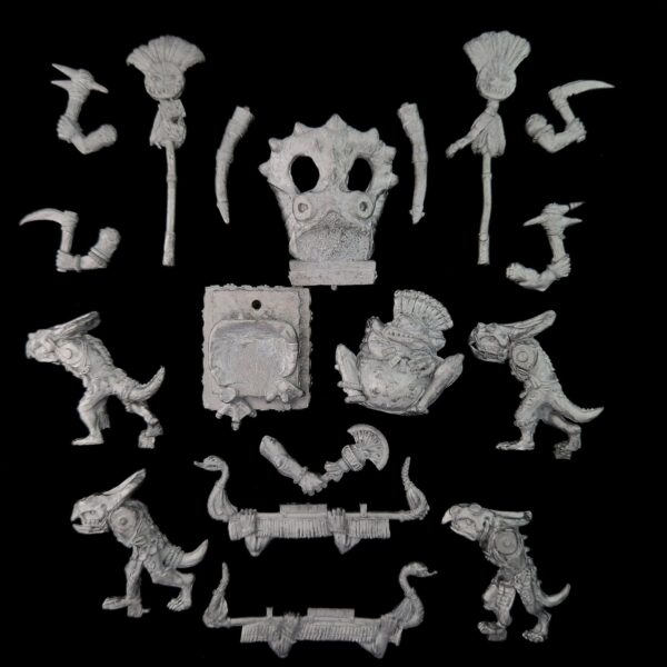 A photo of a Lizardmen Slann Mage Priest Warhammer miniature