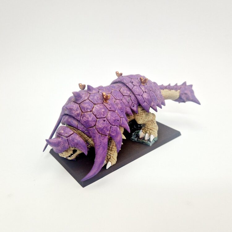 A photo of a Lizardmen Bastiladon Ark of Sotek Warhammer miniature