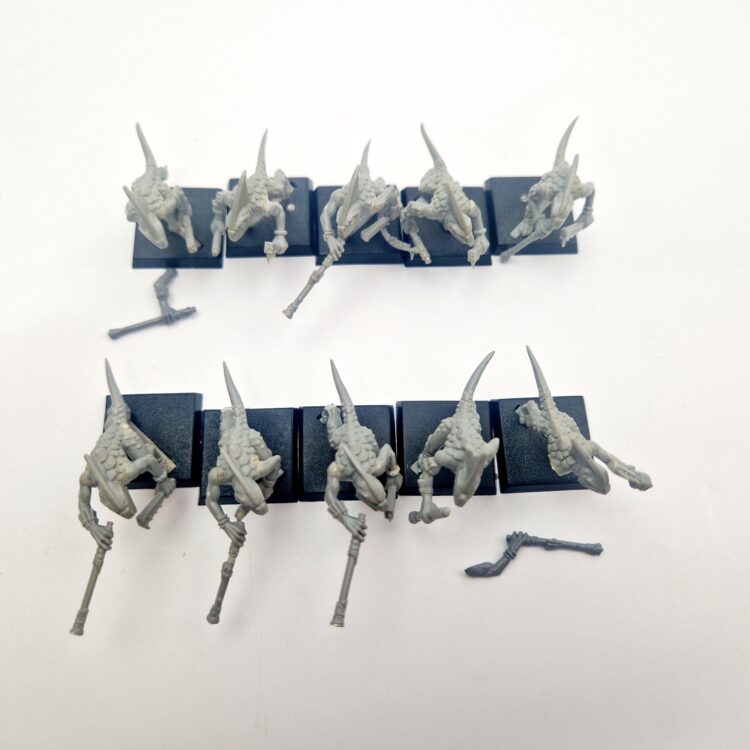 A photo of Lizardmen Skinks Warhammer miniatures