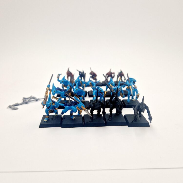 A photo of Lizardmen Skinks Warhammer miniatures