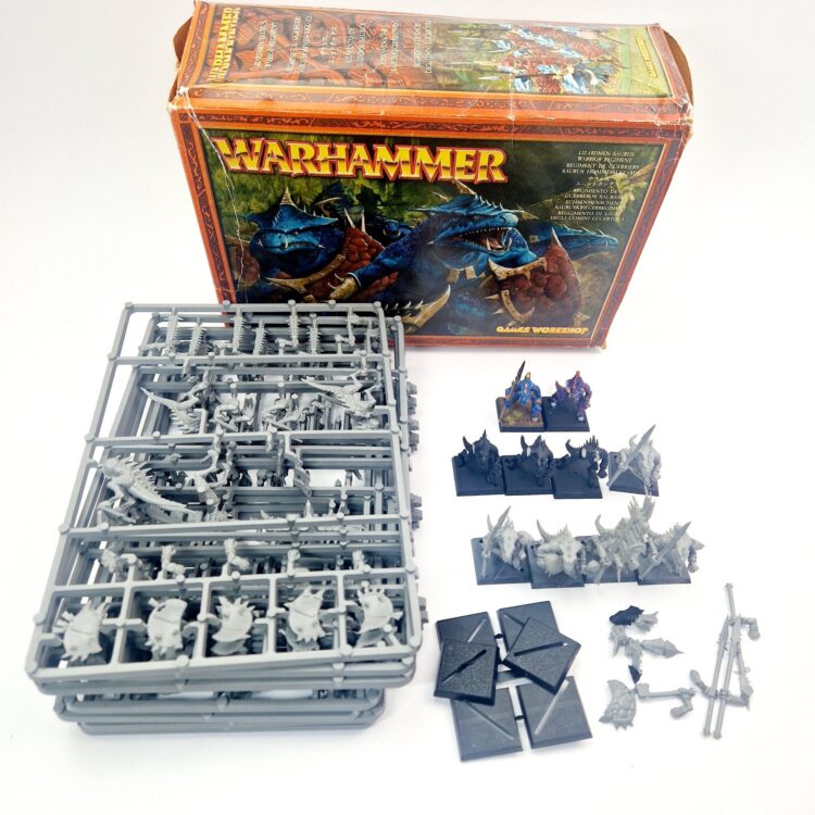 A photo of Lizardmen Saurus Warriors Regiment Warhammer miniatures