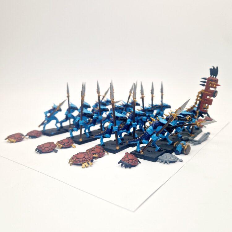 A photo of Lizardmen Saurus Warriors Regiment Warhammer miniatures