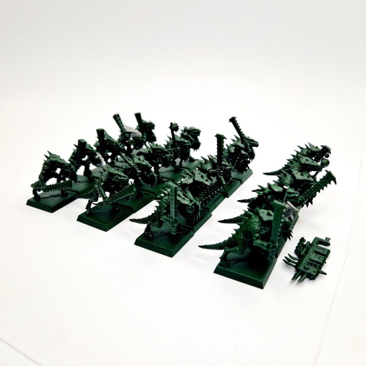 A photo of Lizardmen Saurus Warriors Regiment Warhammer miniatures