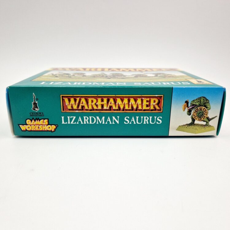 A photo of Lizardmen Saurus Warriors Warhammer miniatures