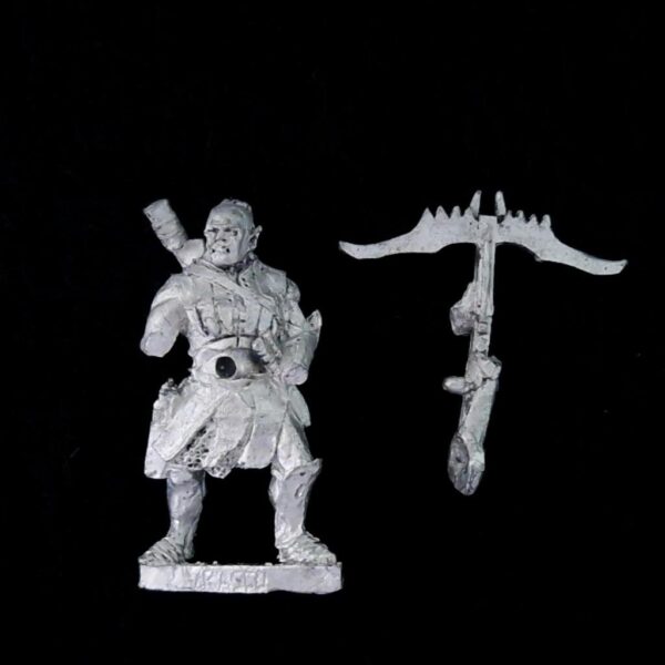 A photo of a Isengard Uruk-Hai Captain Vrasku Middle Earth Warhammer miniature