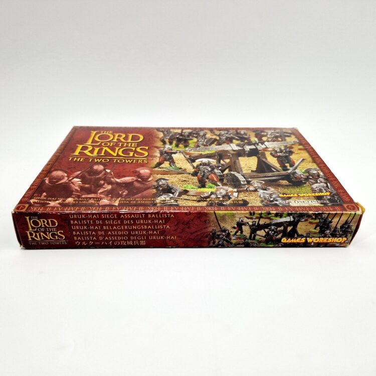 A photo of a Isengard Uruk-Hai Siege Assault Ballista Warhammer miniature