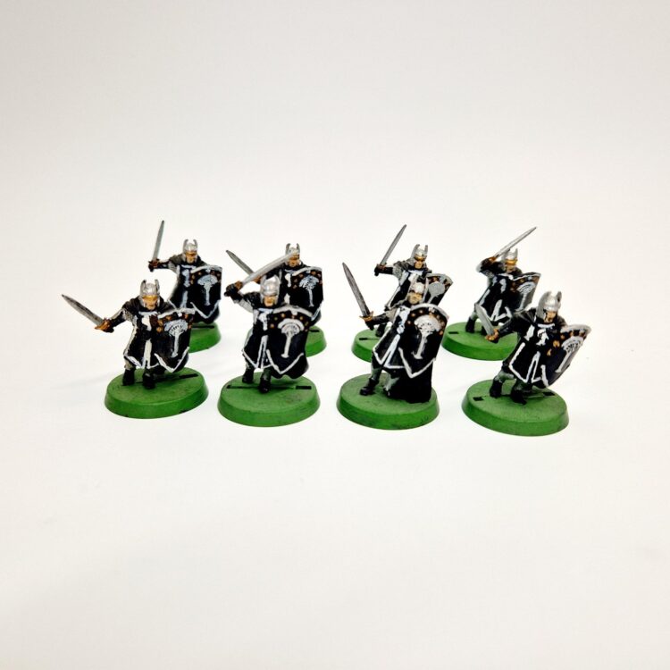 A photo of Númenor Warriors of the Last Alliance Warhammer miniatures