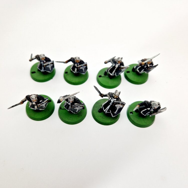 A photo of Númenor Warriors of the Last Alliance Warhammer miniatures