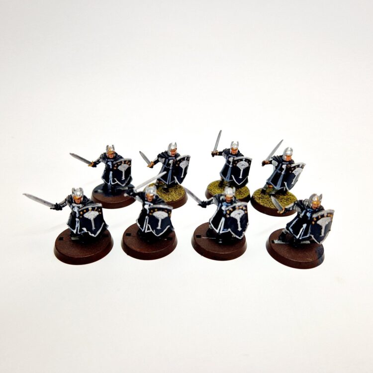 A photo of Númenor Warriors of the Last Alliance Warhammer miniatures