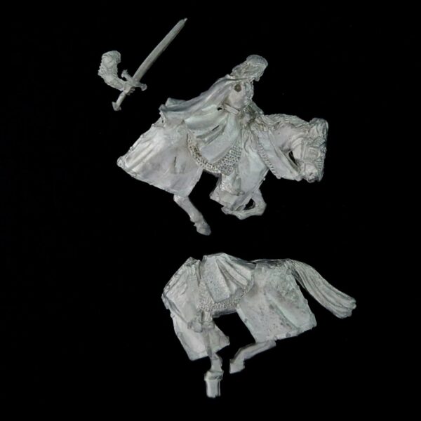 A photo of a The Fellowship Aragorn King of Gondor Mounted Middle Earth Warhammer miniature