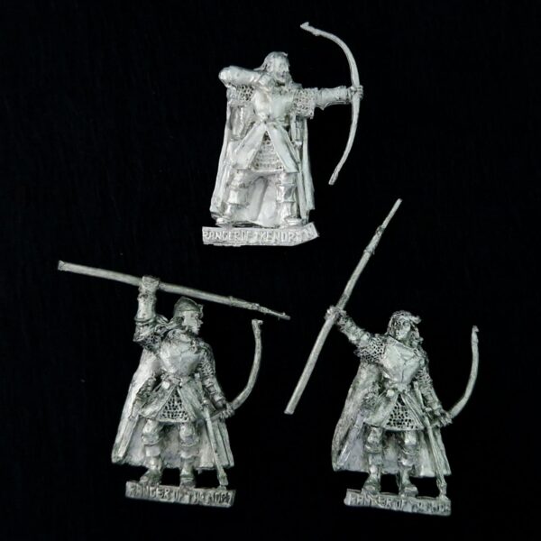 A photo of Dúnedain Rangers of the North Middle Earth Warhammer miniatures