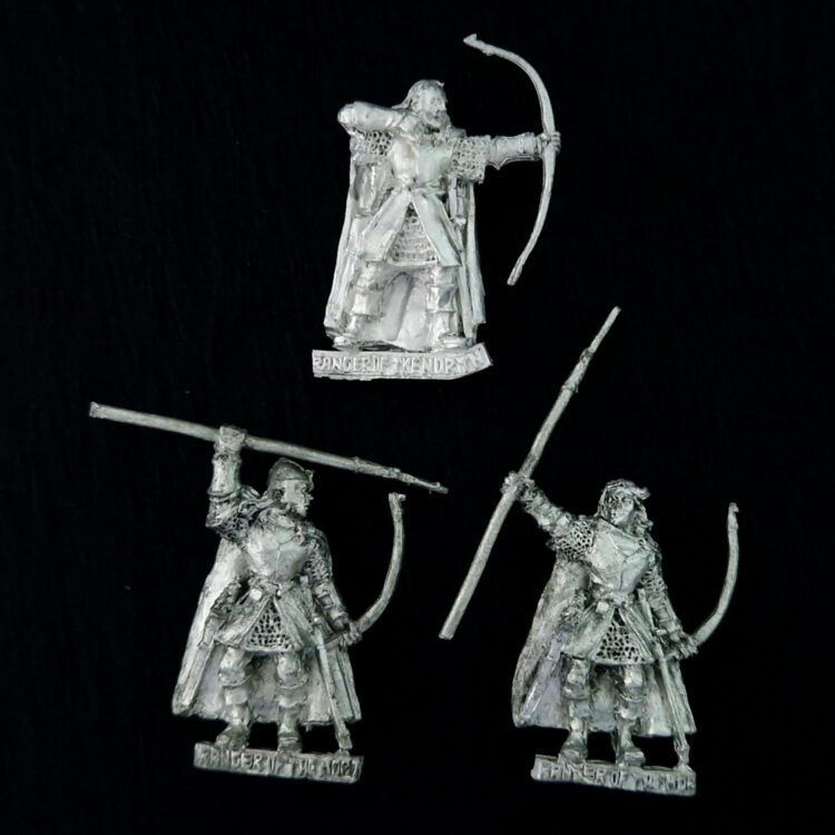 A photo of Dúnedain Rangers of the North Middle Earth Warhammer miniatures