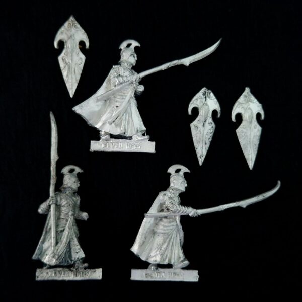 A photo of Rivendell Elf Spearmen Middle Earth Warhammer miniatures