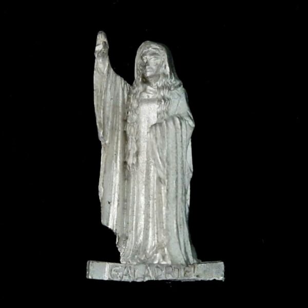 A photo of a Lothlorien Galadriel Warhammer miniature