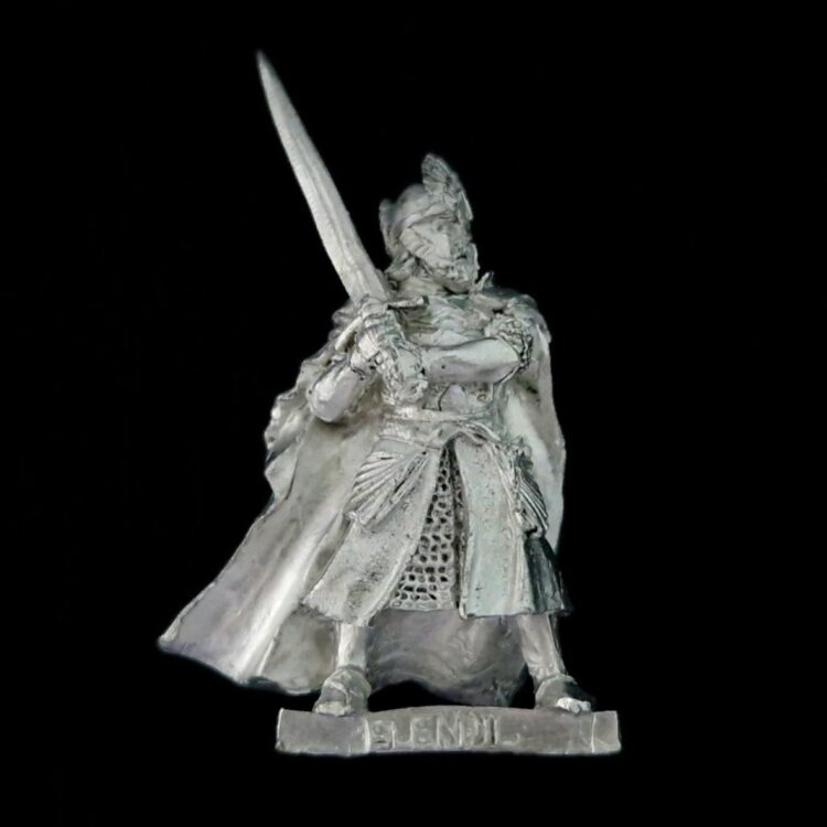 A photo of an Númenor Elendil Middle Earth Warhammer miniature