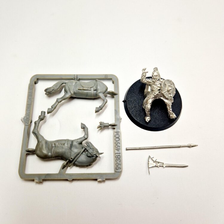 A photo of a Rohan Royal Guard Middle Earth Warhammer miniature